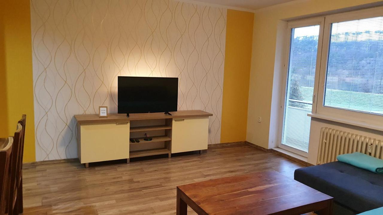 Lakeview Apartments 피에슈타니 외부 사진